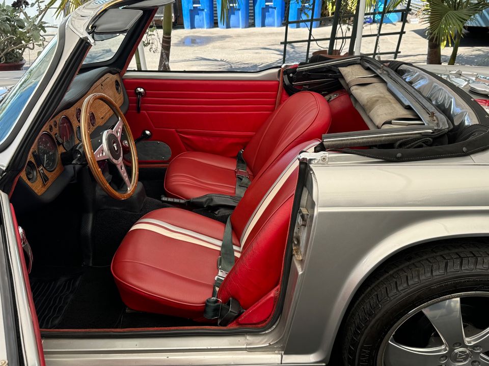 1968 TRIUMPH TR250