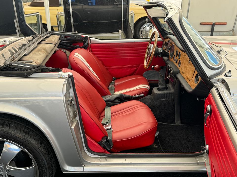 1968 TRIUMPH TR250