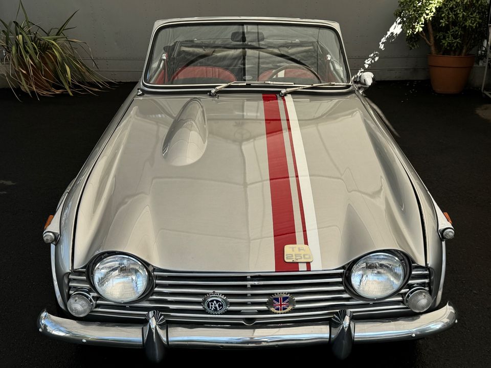 1968 TRIUMPH TR250
