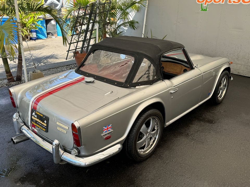 1968 TRIUMPH TR250
