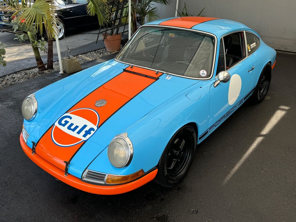 1967 PORSCHE 911 s