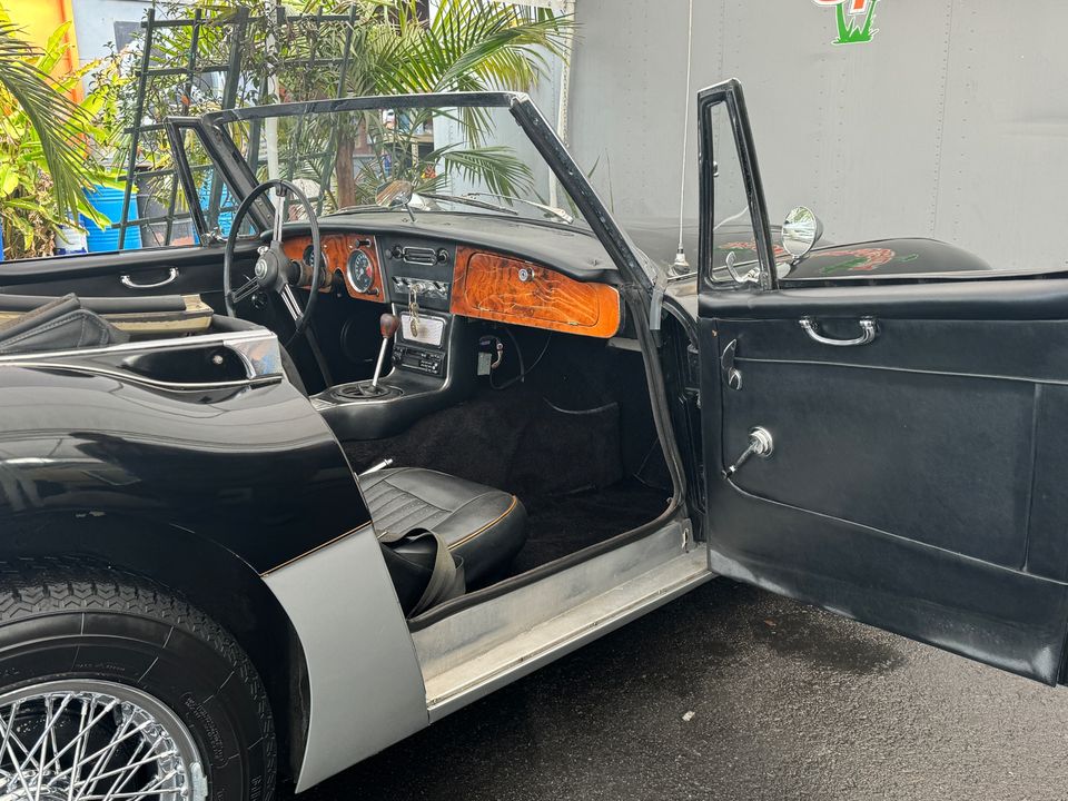 1967 AUSTIN HEALEY
