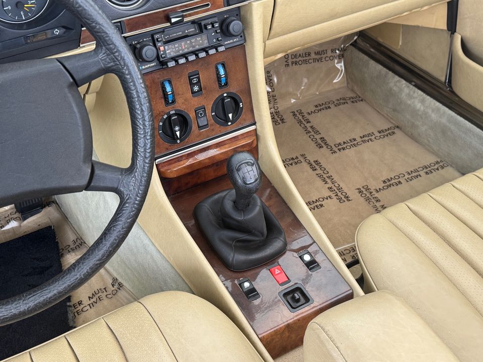 1983 MERCEDES-Benz 280SL