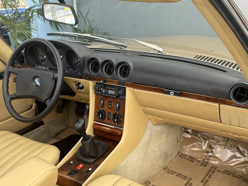 1983 MERCEDES-Benz 280SL