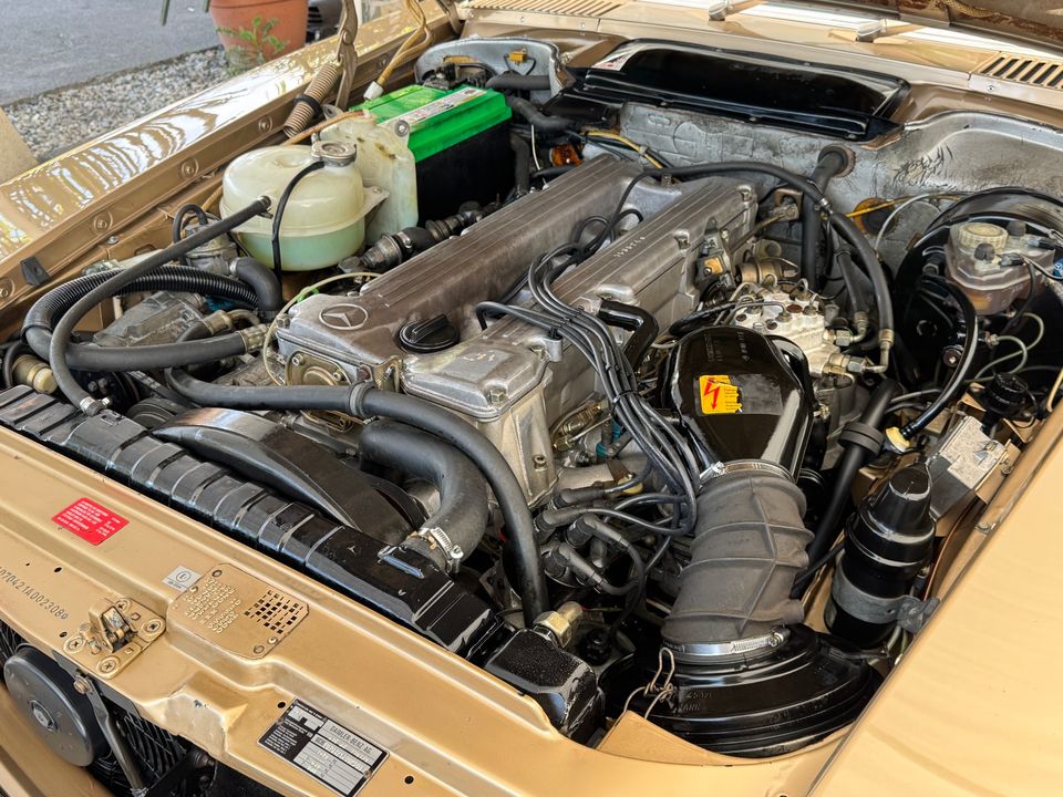 1983 MERCEDES-Benz 280SL