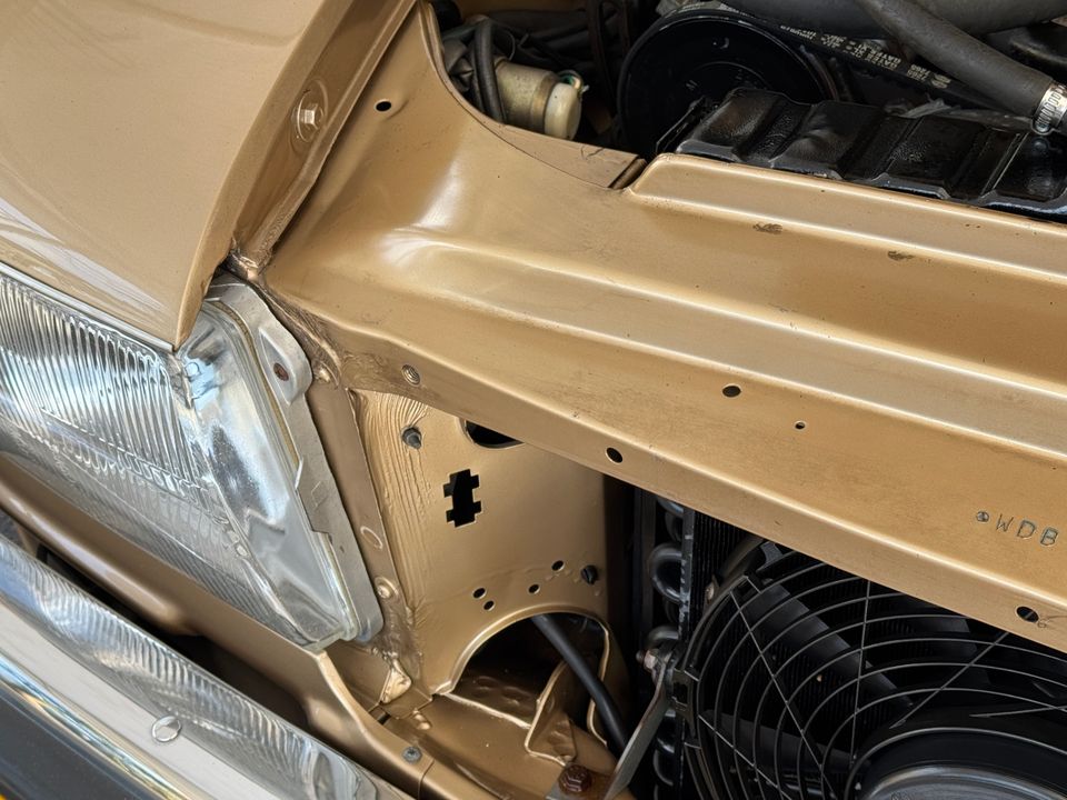 1983 MERCEDES-Benz 280SL