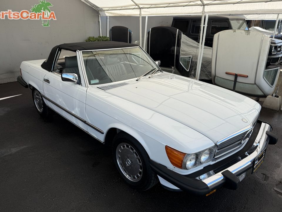 1987 Mercedes-Benz 560-Class