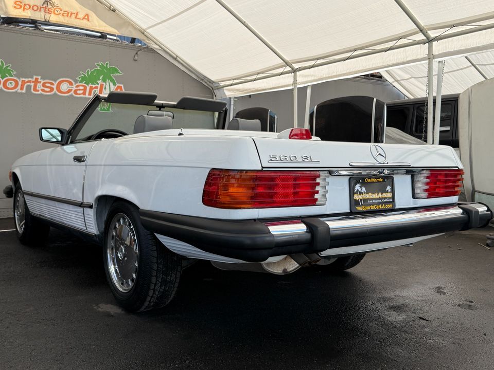 1987 Mercedes-Benz 560-Class