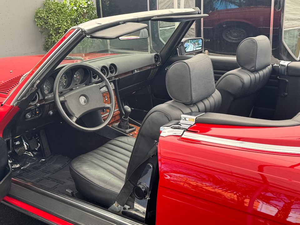 1985 MERCEDES-Benz 280SL
