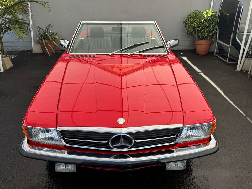 1985 MERCEDES-Benz 280SL
