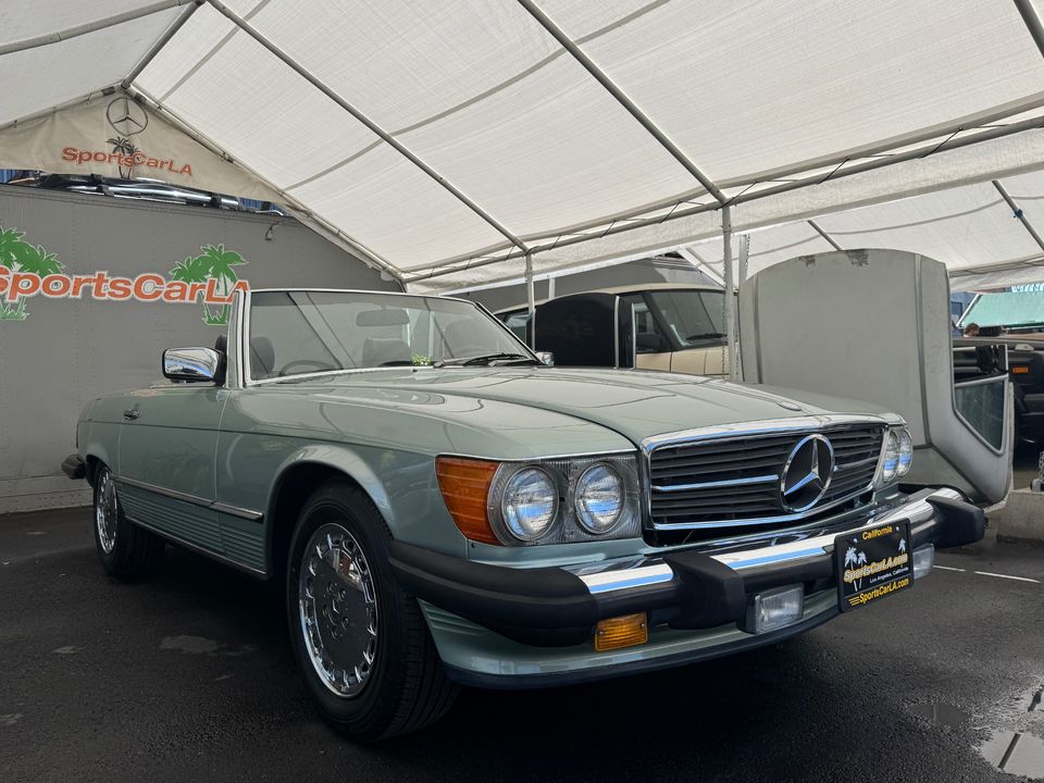 1988 Mercedes-Benz 560-Class