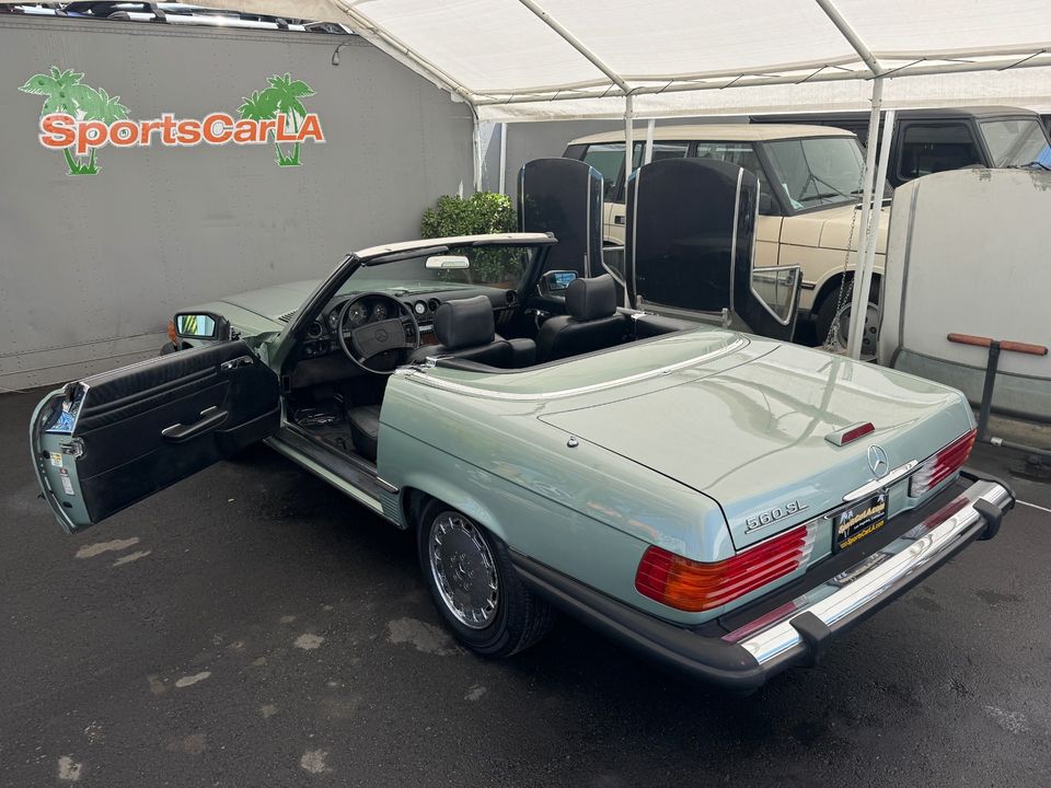 1988 Mercedes-Benz 560-Class