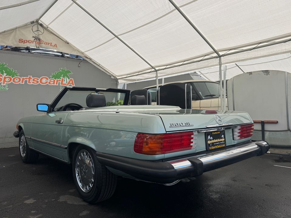 1988 Mercedes-Benz 560-Class