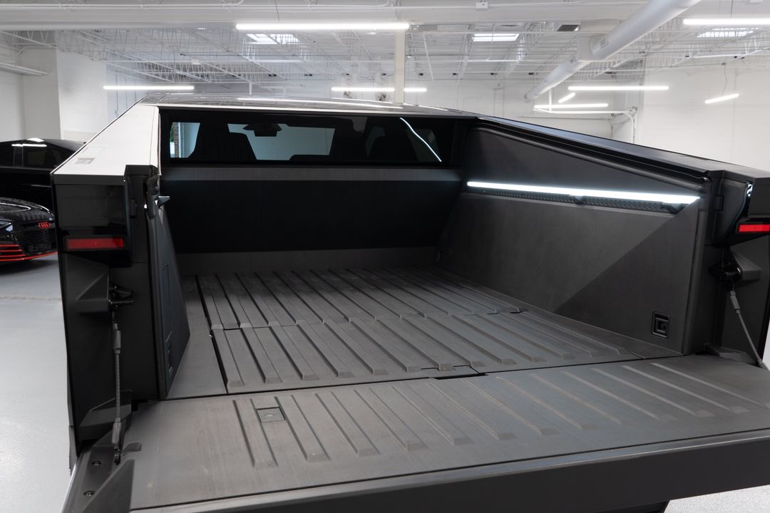 2024 Tesla Cybertruck
