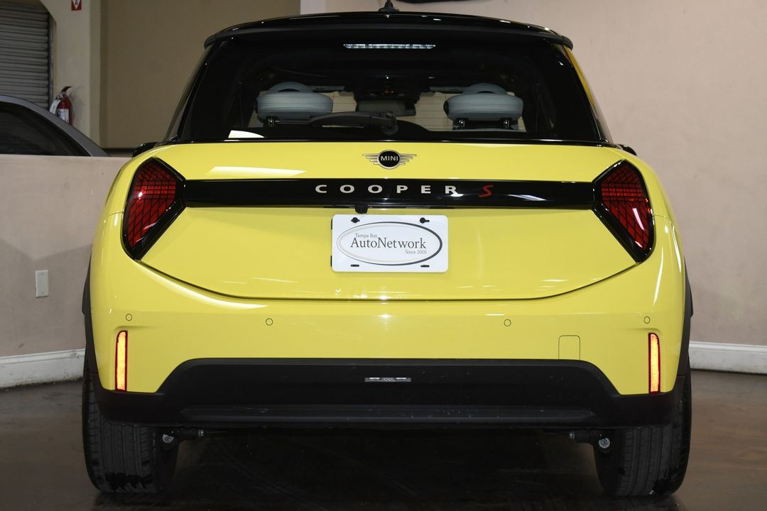 2025 MINI Hardtop 2 Door