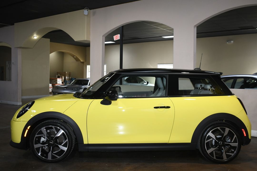 2025 MINI Hardtop 2 Door
