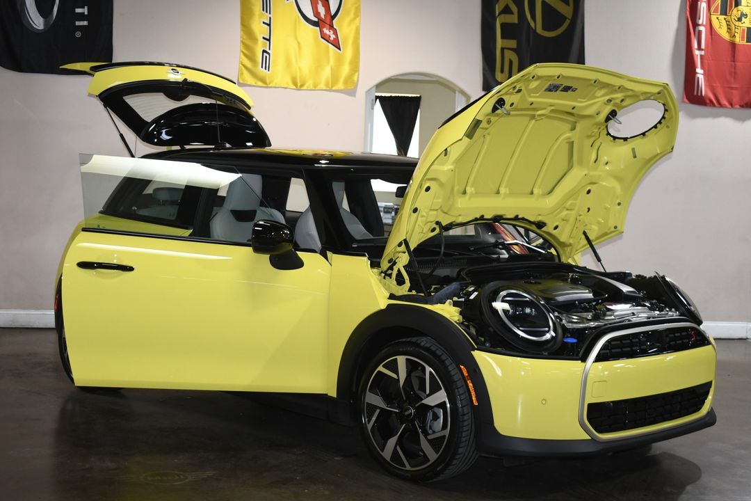 2025 MINI Hardtop 2 Door