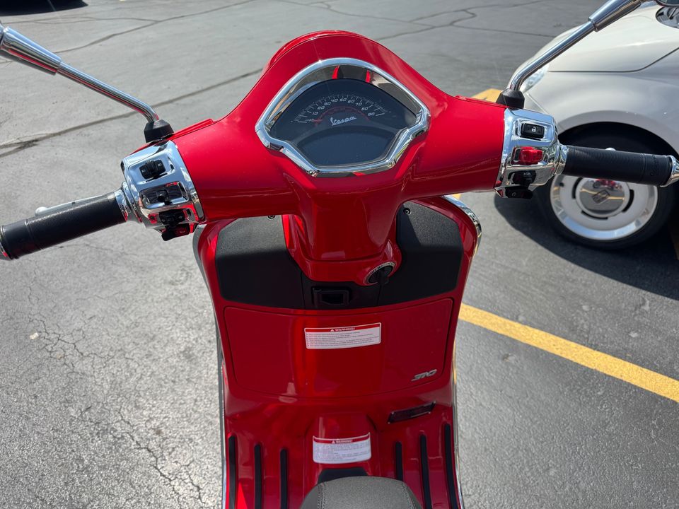 2025 VESPA GTS Super 310