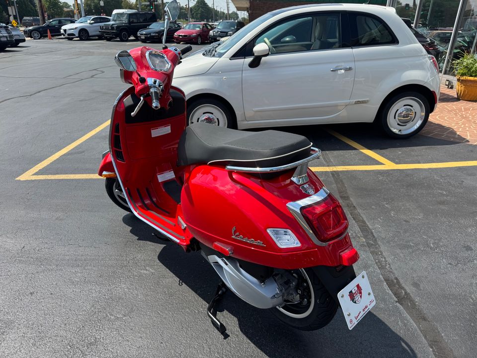 2025 VESPA GTS Super 310