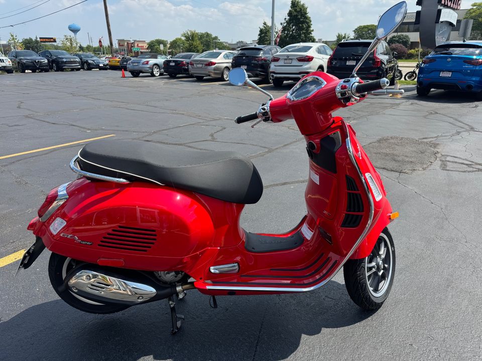 2025 VESPA GTS Super 310