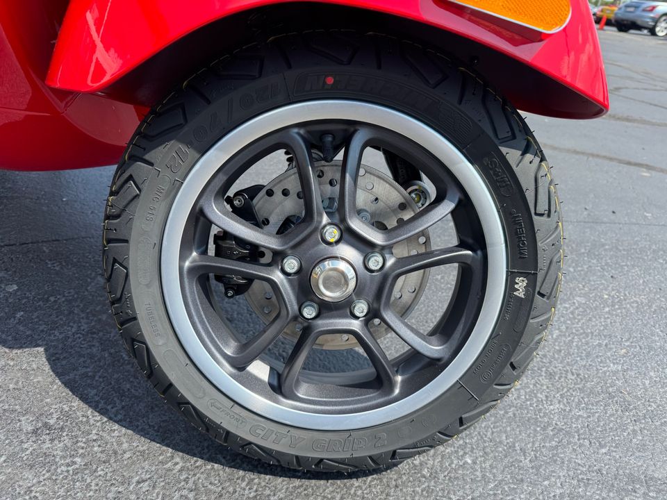 2025 VESPA GTS Super 310