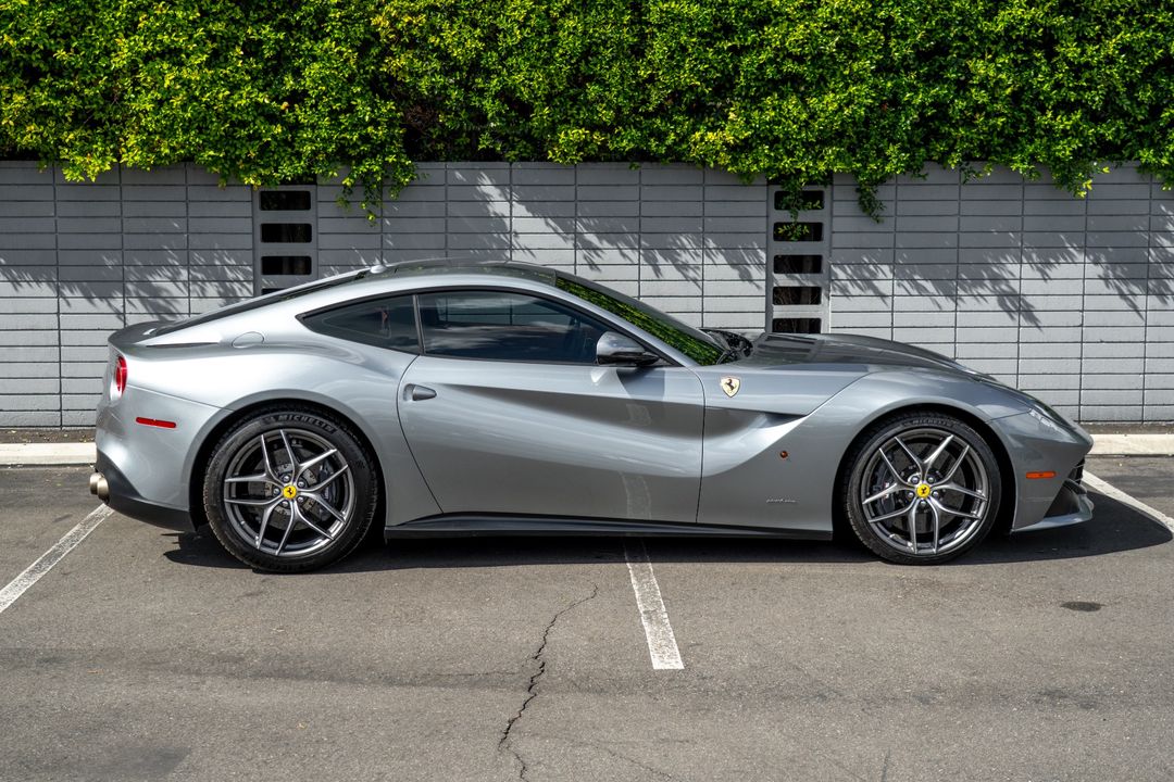 2016 Ferrari F12berlinetta