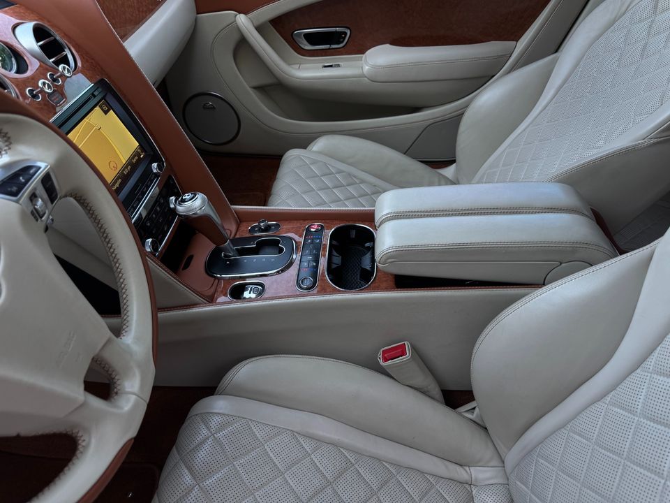 2016 Bentley Continental