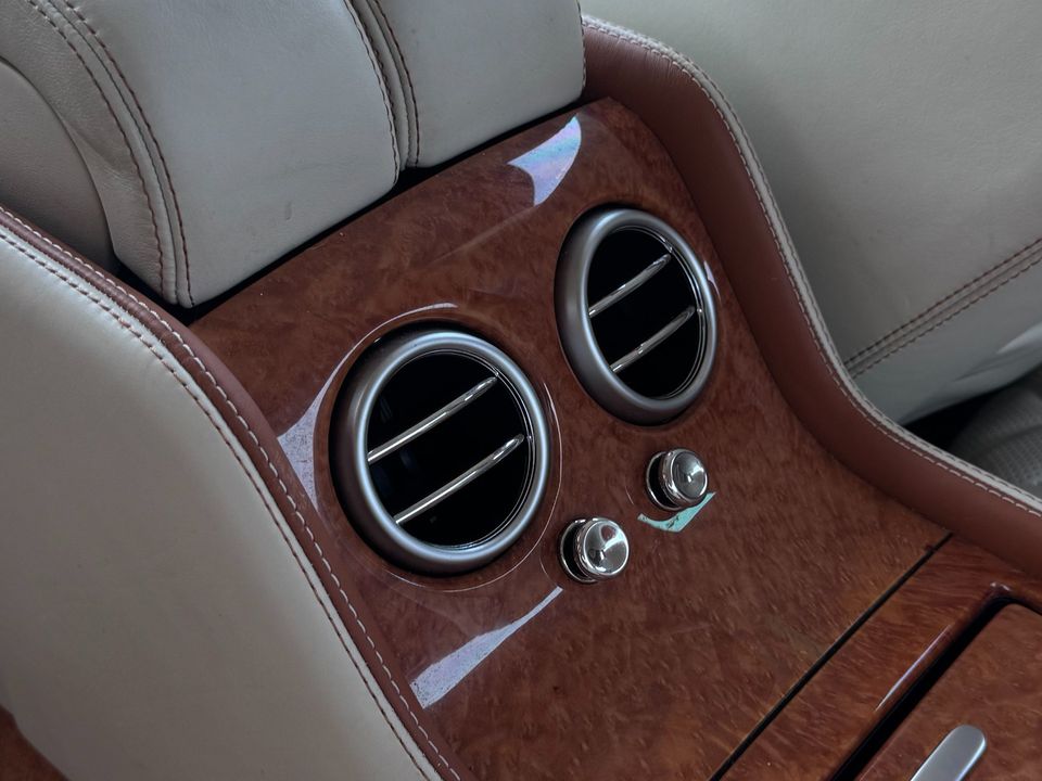 2016 Bentley Continental