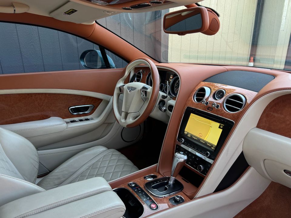 2016 Bentley Continental