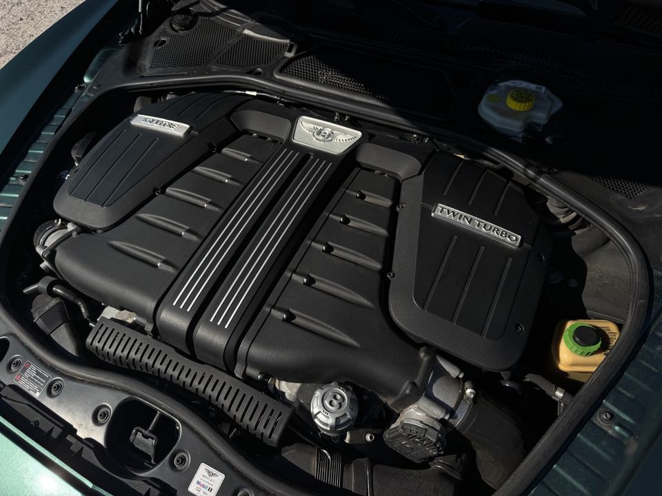 2016 Bentley Continental