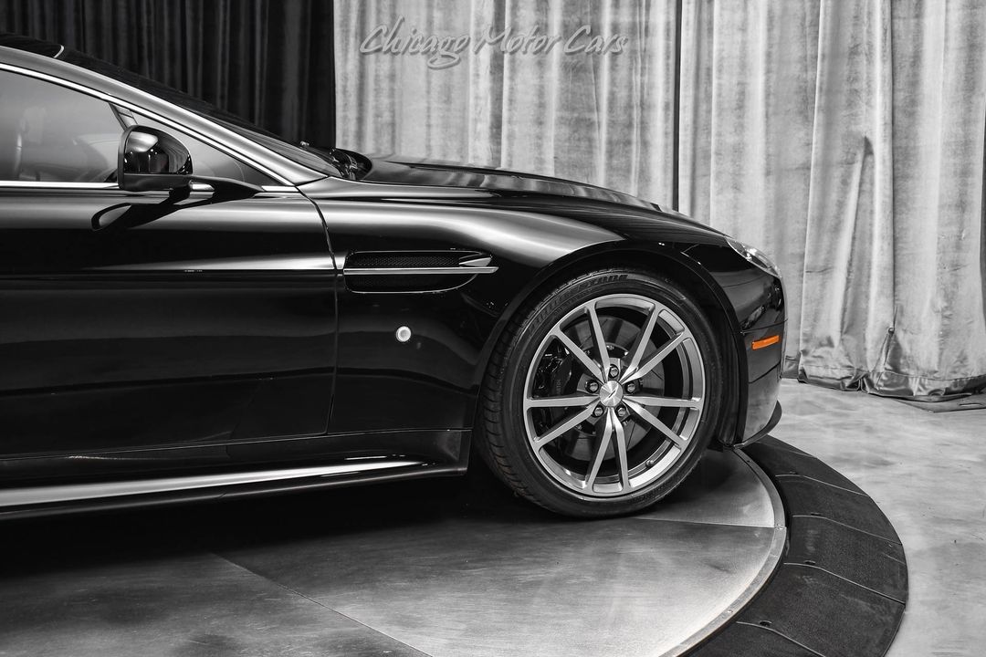 2013 Aston Martin V8 Vantage