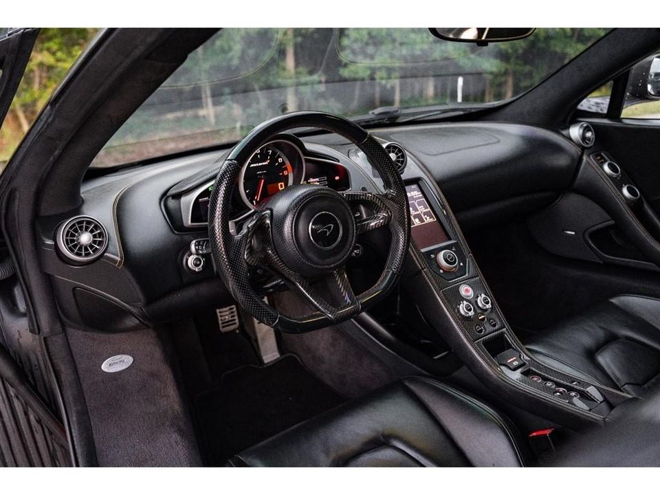 2015 McLaren 650s