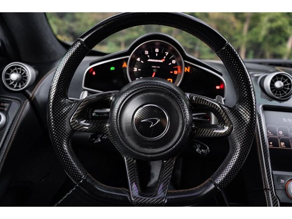 2015 McLaren 650s