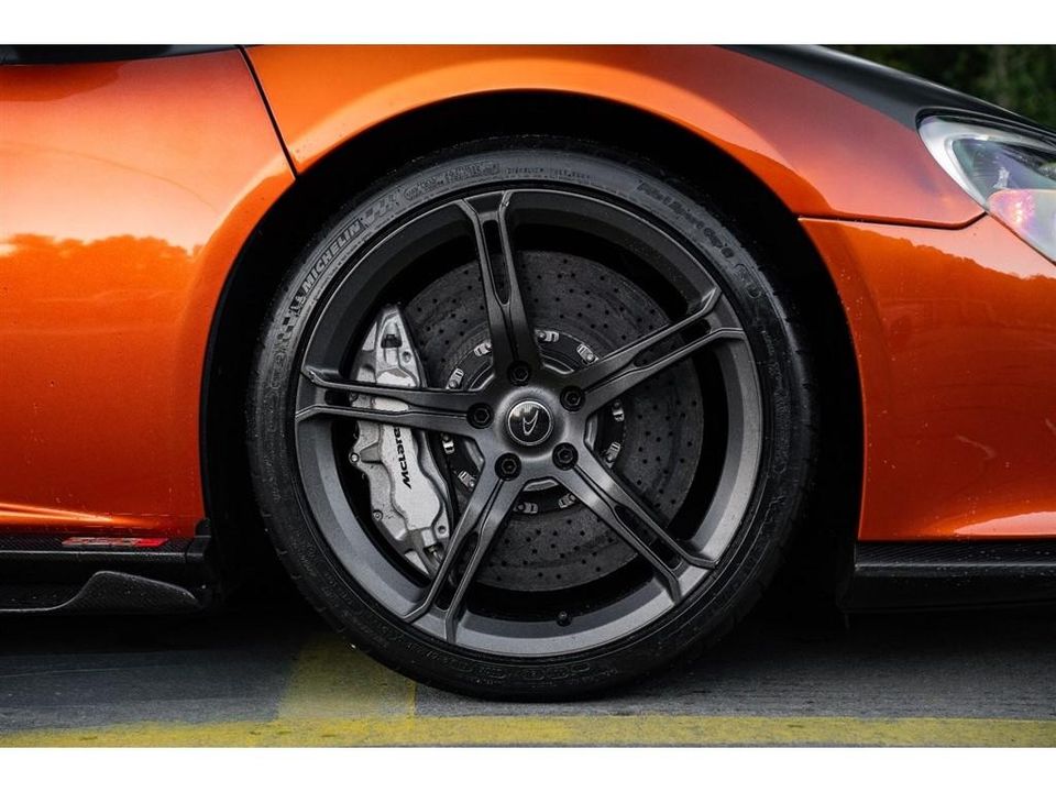 2015 McLaren 650s