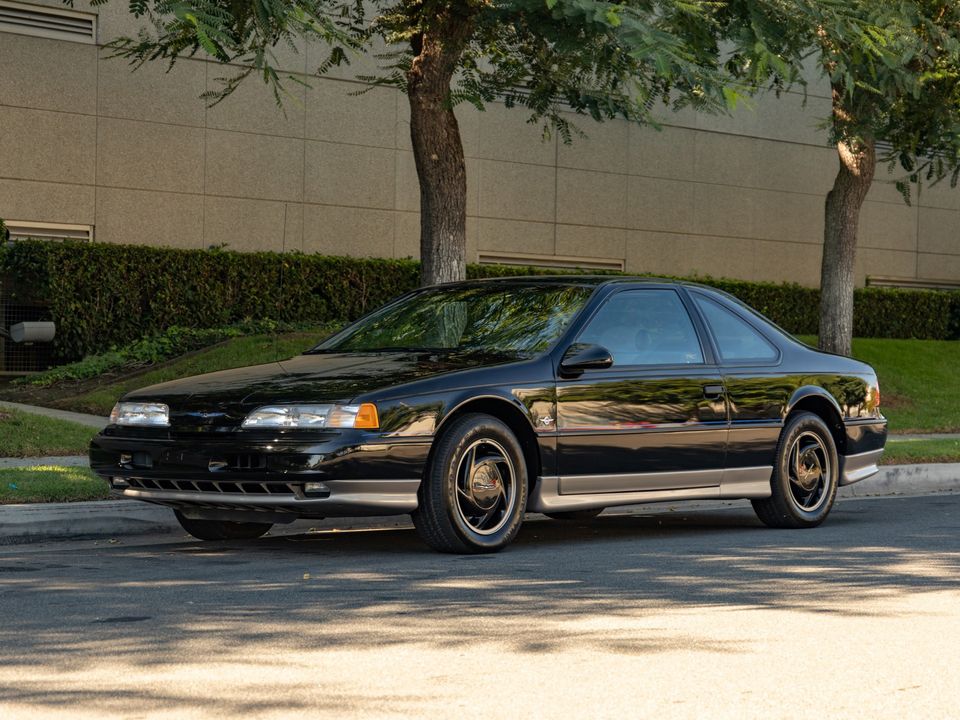 1990 Ford Thunderbird Supercharged 3.8L V6 Coupe with 3K original miles!