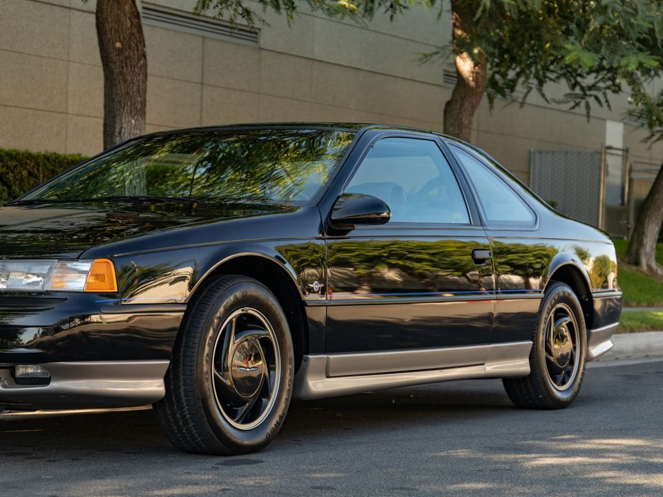 1990 Ford Thunderbird Supercharged 3.8L V6 Coupe with 3K original miles!
