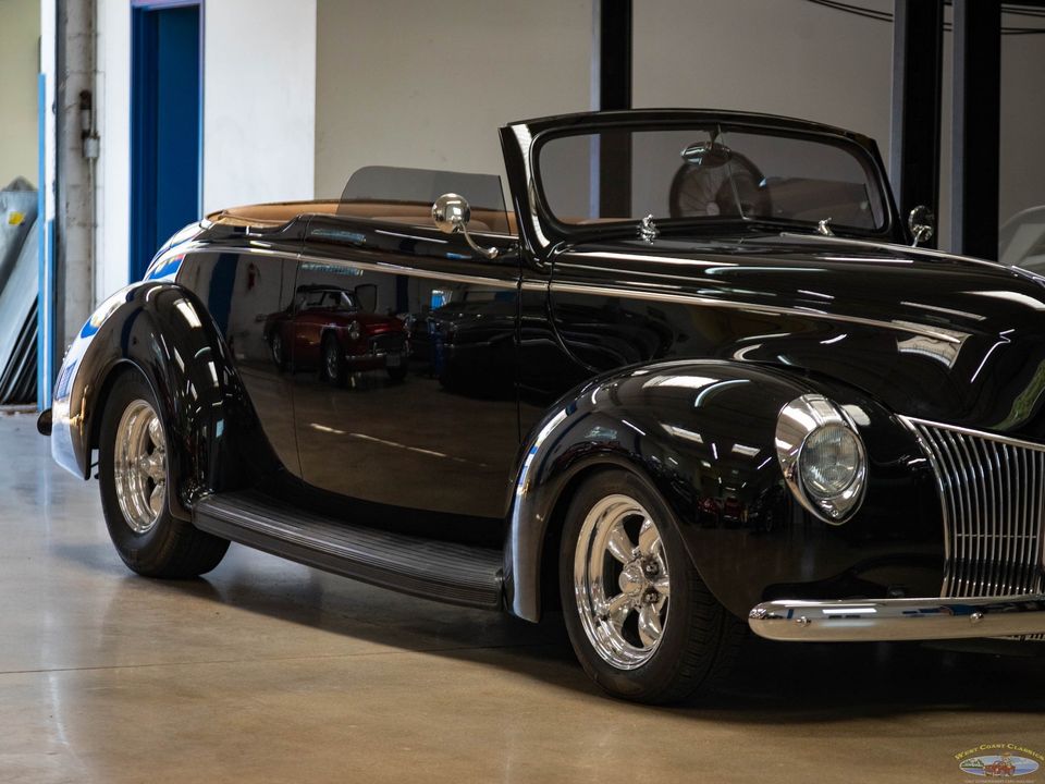 1940 Ford Deluxe