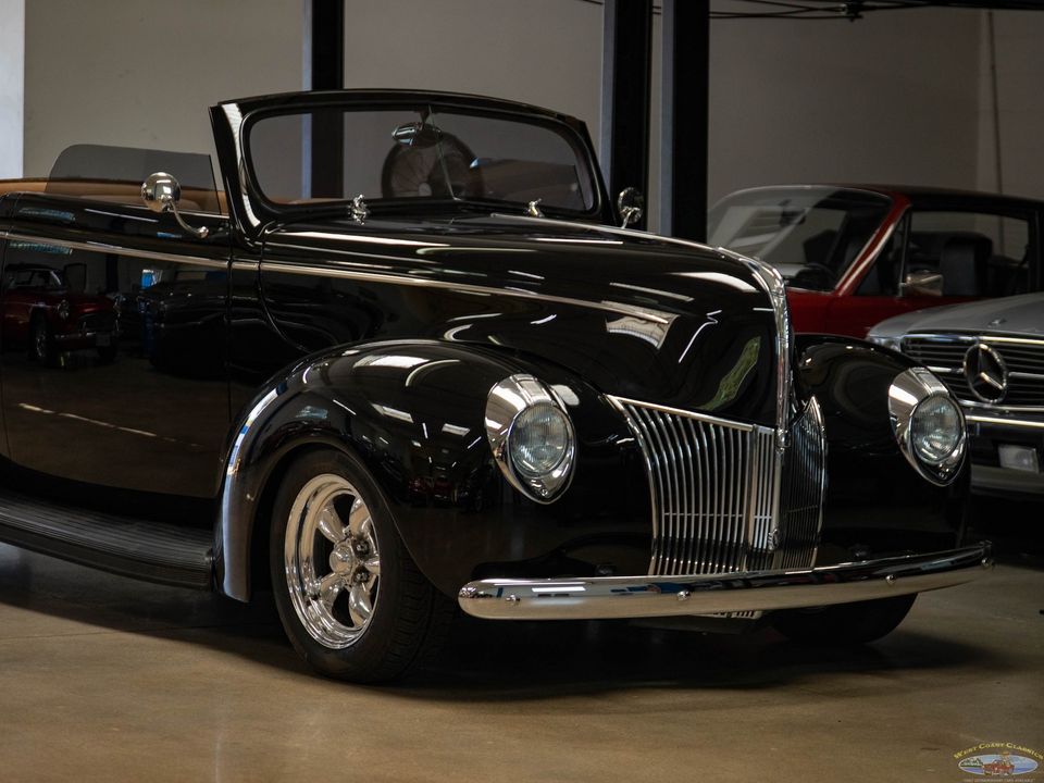 1940 Ford Deluxe