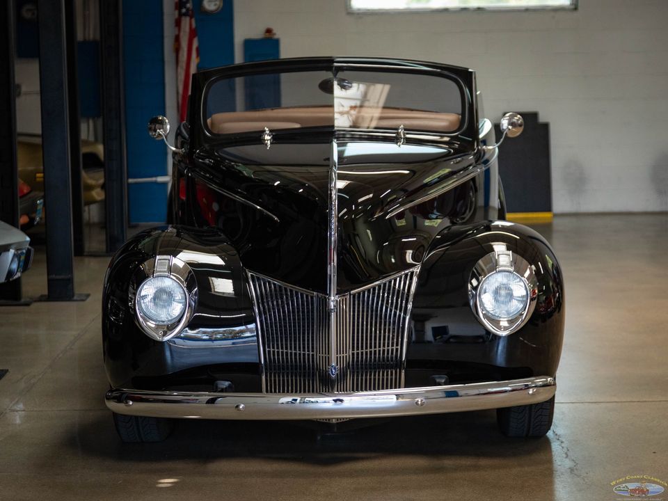 1940 Ford Deluxe