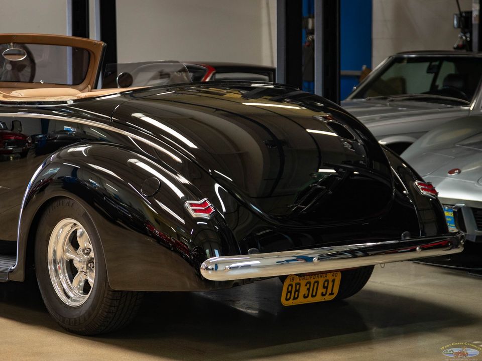 1940 Ford Deluxe