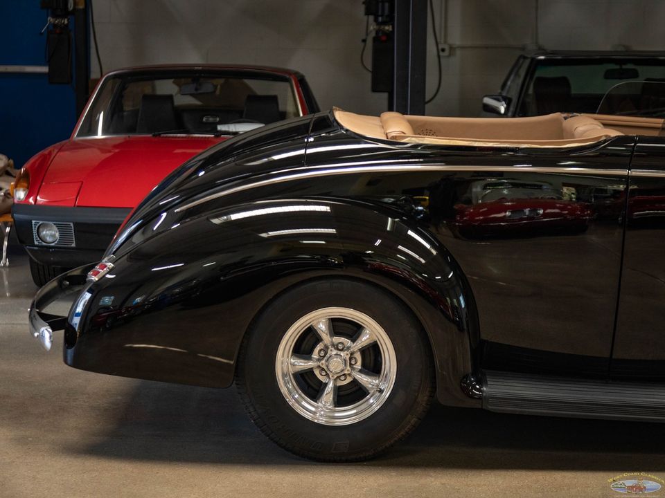 1940 Ford Deluxe