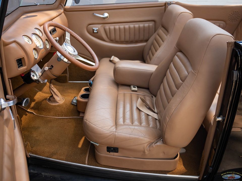 1940 Ford Deluxe