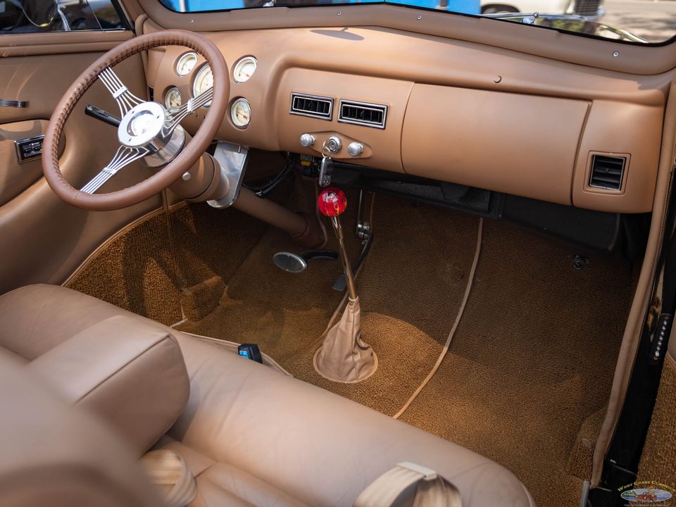 1940 Ford Deluxe
