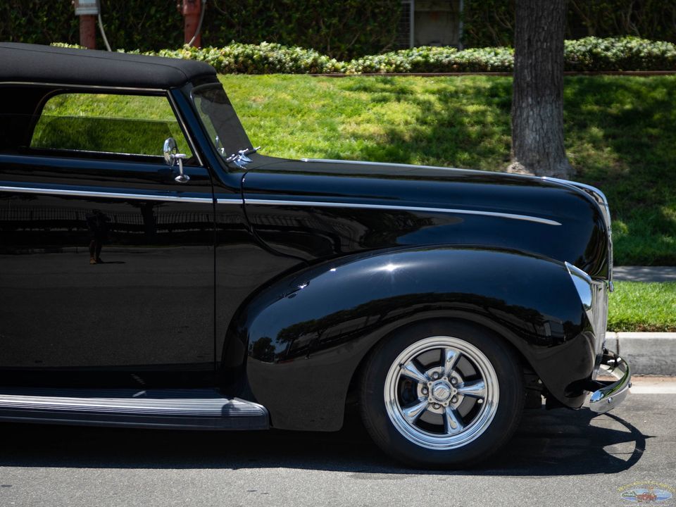 1940 Ford Deluxe