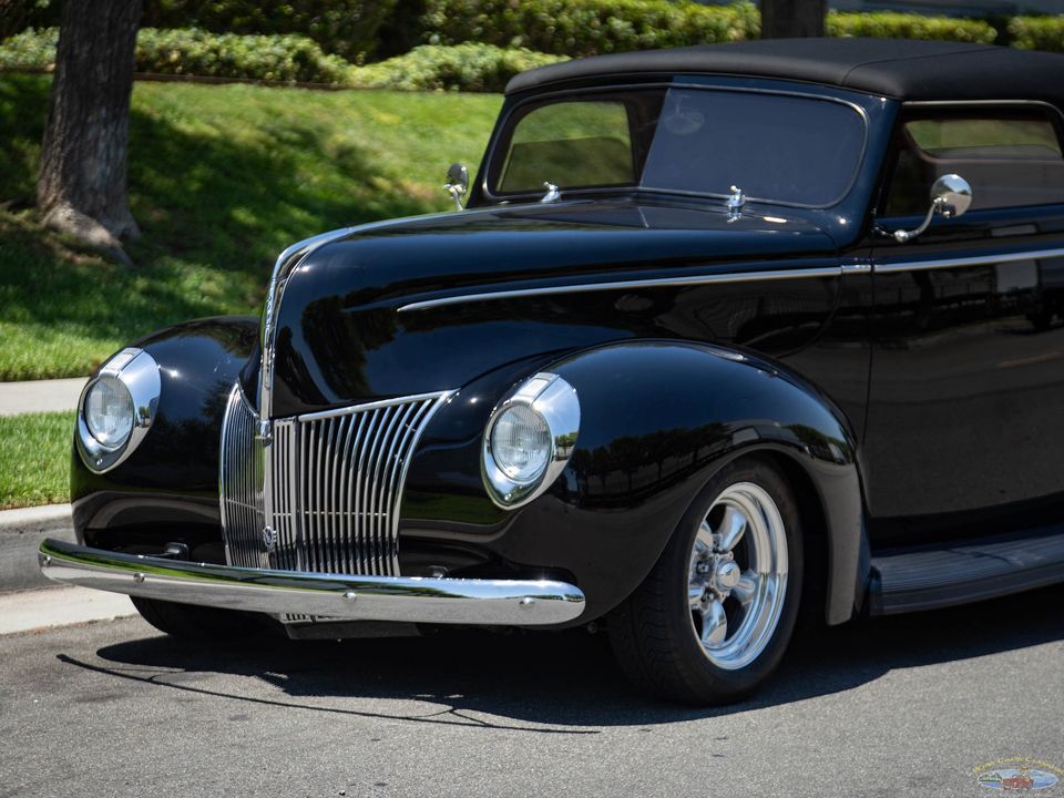 1940 Ford Deluxe