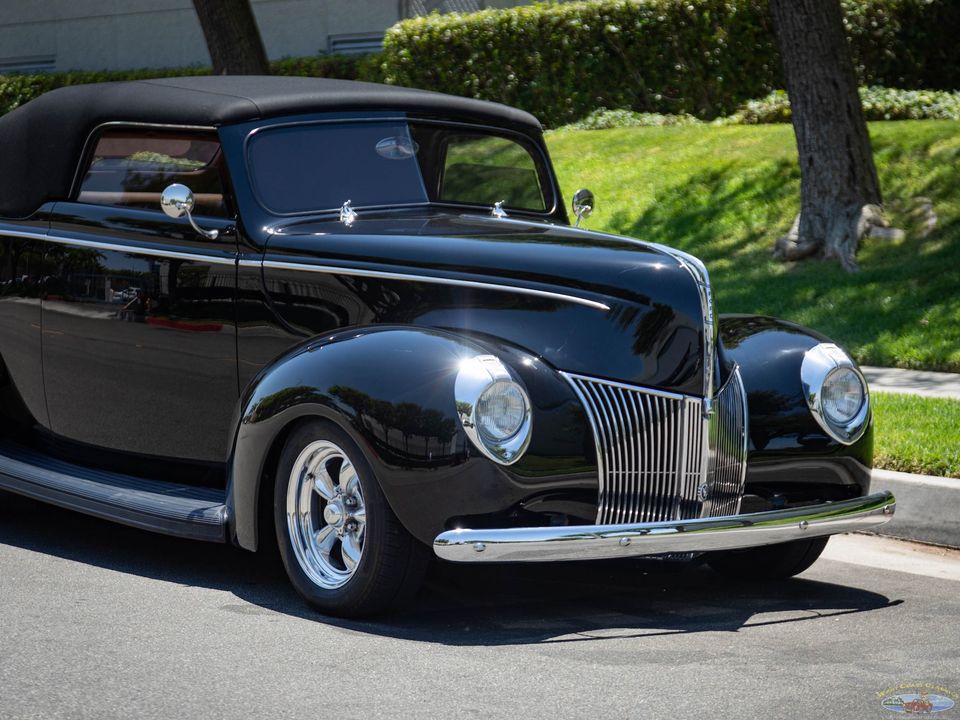 1940 Ford Deluxe