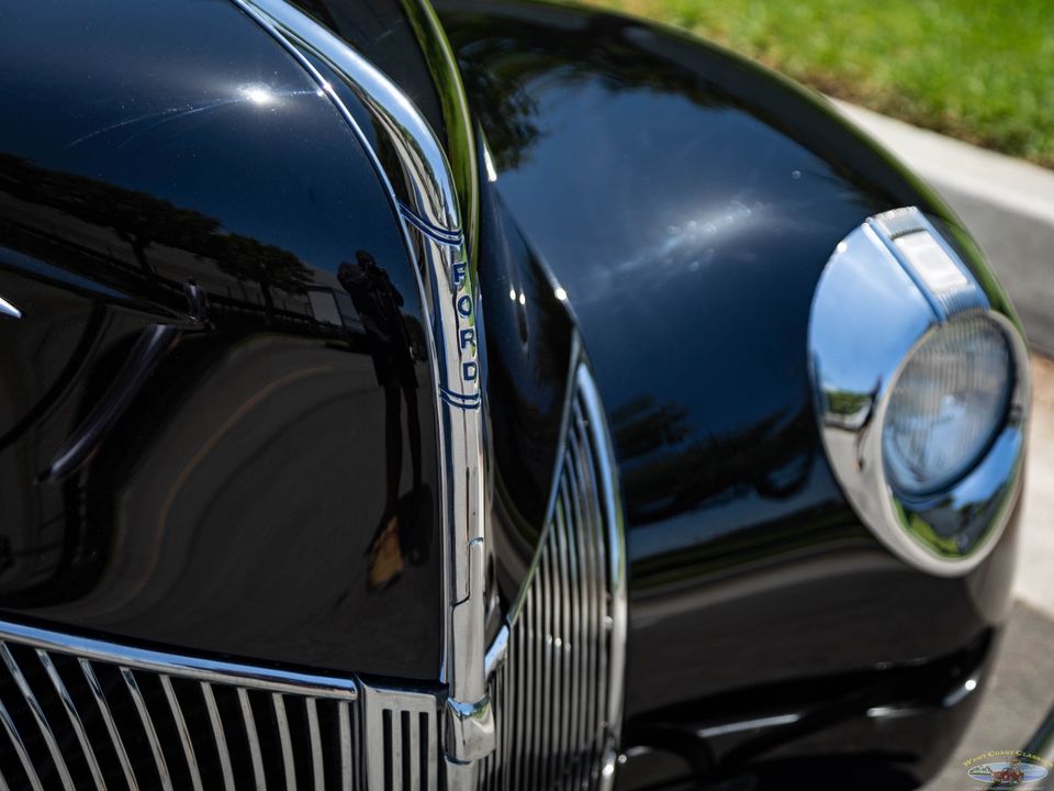 1940 Ford Deluxe