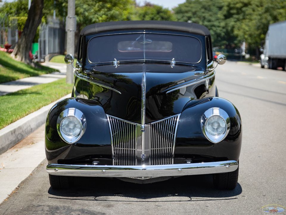 1940 Ford Deluxe