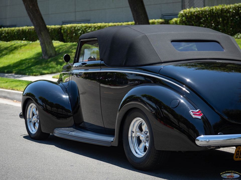 1940 Ford Deluxe