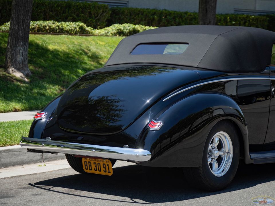 1940 Ford Deluxe